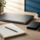 โน้ตบุ๊กที่ปิดเครื่องและ External SSD ที่ถอดสายเพื่อหยุดการเขียนข้อมูล